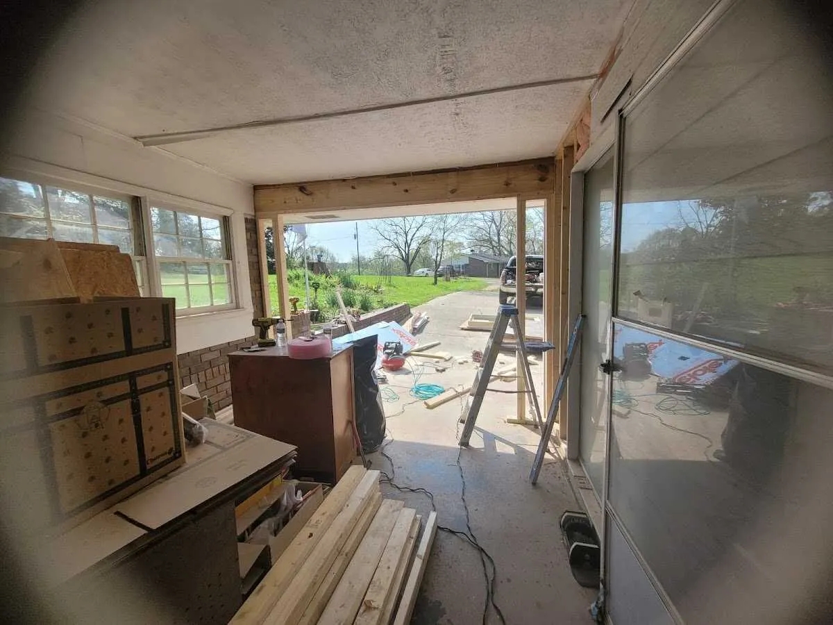 Air movers and dehumidifier for Drying & Dehumidification in Benton Harbor